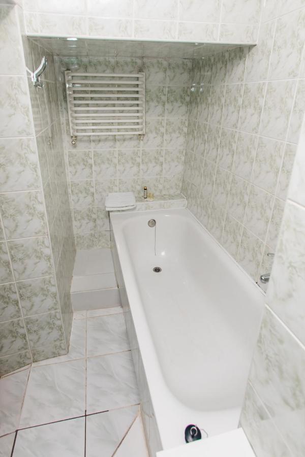 Mary Appartement Lviv Buitenkant foto